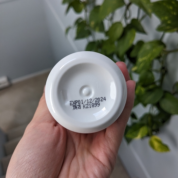 Innisfree Cica toner with bija seed oil - Picture 3 of 3